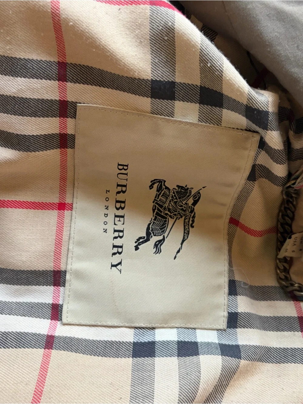 Burberry Women’s Tan Double-Breasted Trench Coat with Signature Check Collar - Picture 7 of 9